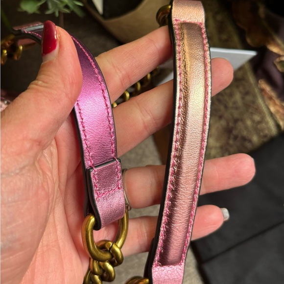 Authentic KURT GEIGER LONDON Quilted 2 tone leather convertible Crosby/shoulder - Picture 9 of 16